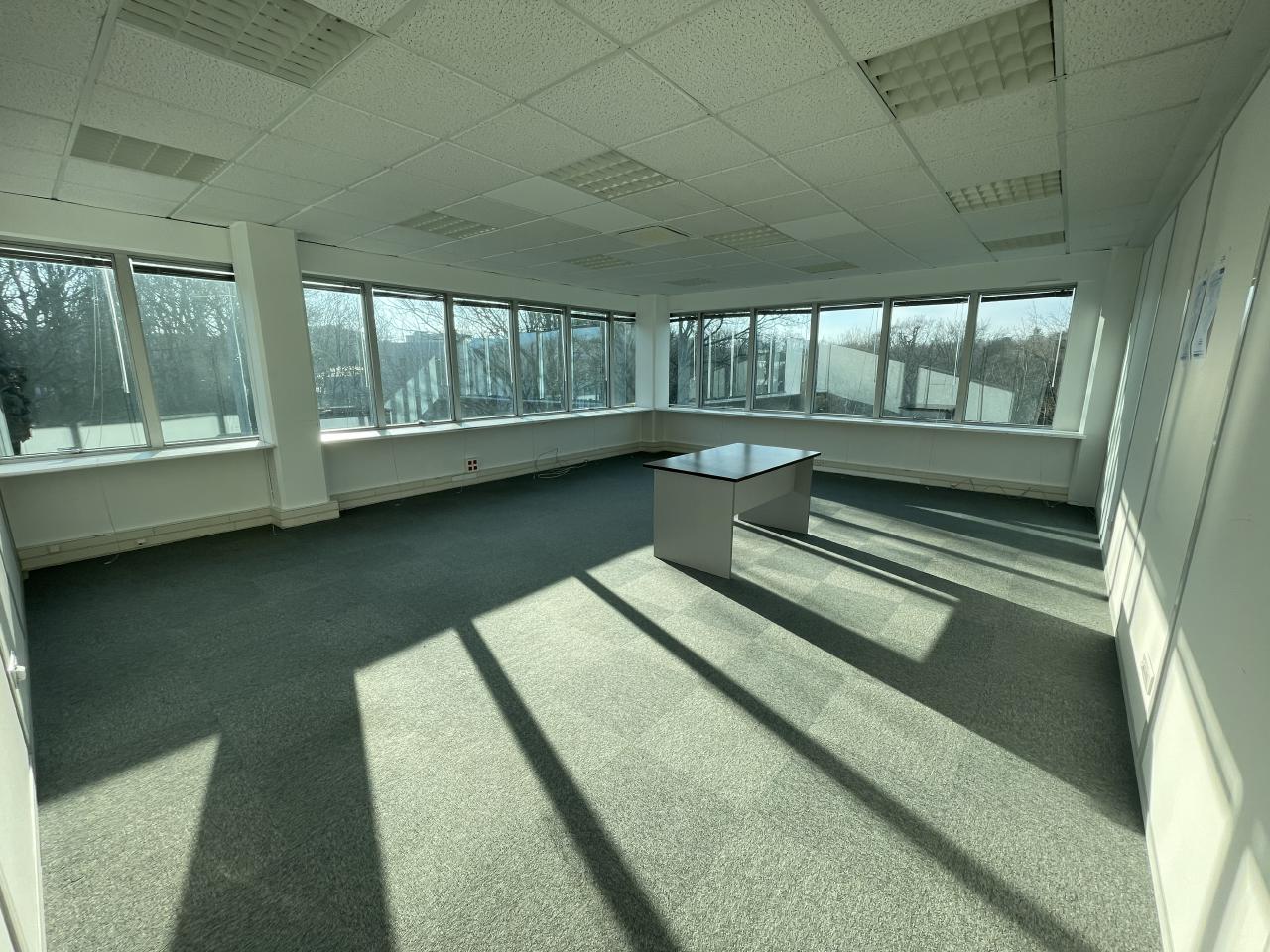 Bureau Nantes 330m² Location bureau Nantes Loire-Atlantique OLBUR2112302 1